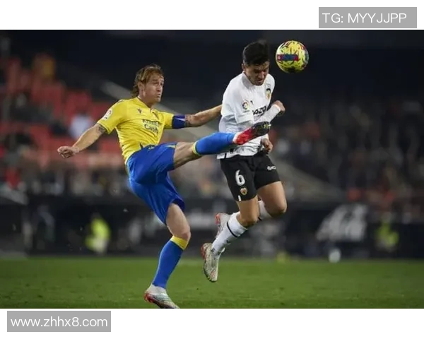 巴利亚多主场迎战埃尔切争夺西甲关键三分的激烈对决